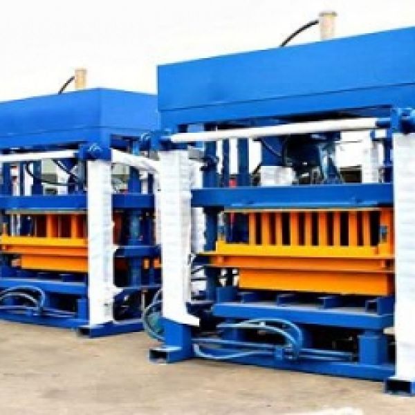 Giới thiệu về máy ép gạch bán tự động Hùng Cường