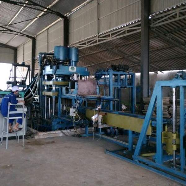 Máy ép gạch Hùng Cường Đồng Nai: Giải pháp xây dựng tối ưu cho vùng đất miền Đông Nam Bộ