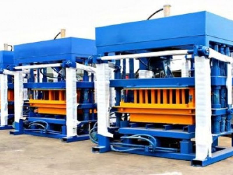 Giới thiệu về máy ép gạch bán tự động Hùng Cường