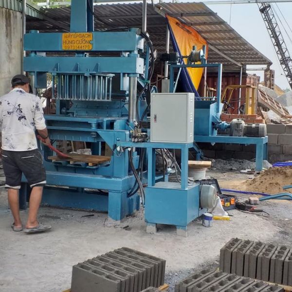 Máy ép gạch Đắk Nông: Giải pháp xây dựng hiệu quả và bền vững cho vùng đất bazan