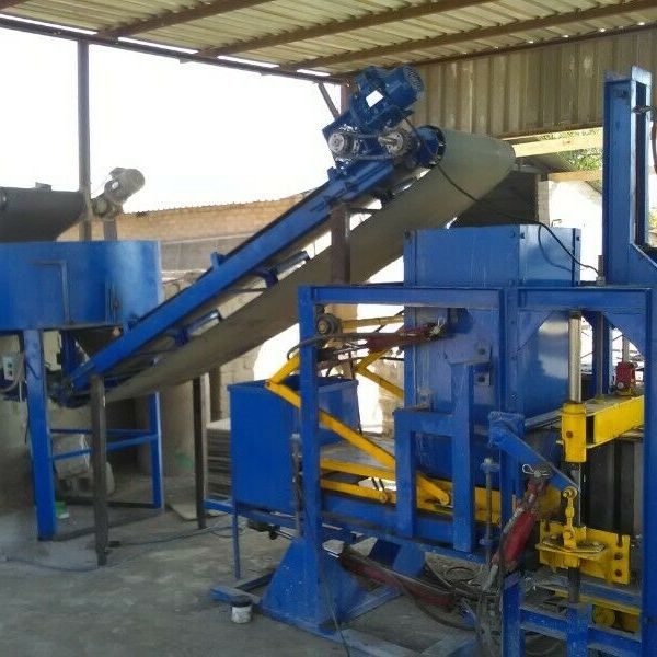 Mua máy ép gạch xi măng Long An - giải pháp tối ưu cho sản xuất