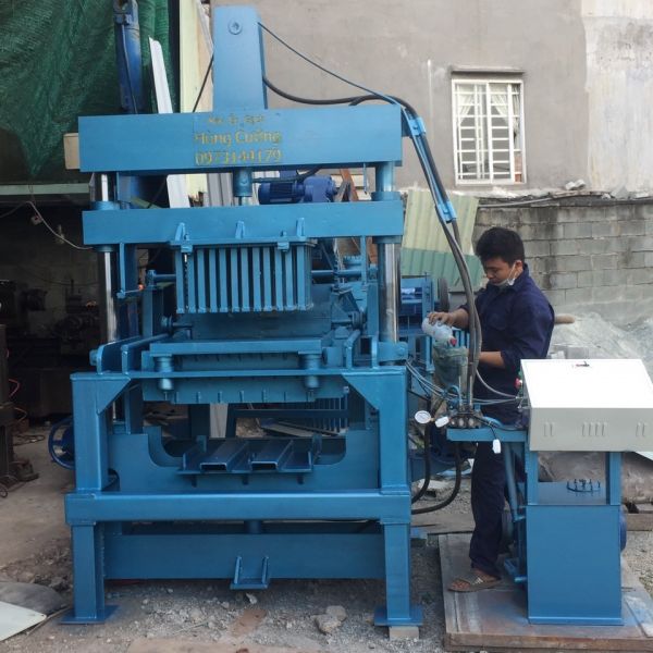 Top địa chỉ bán máy ép gạch block thuỷ lực uy tín