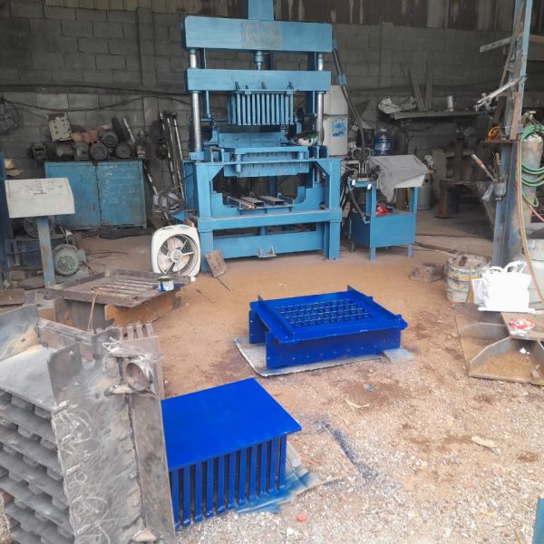 Công ty sản xuất và phân phối máy ép gạch Bình Phước