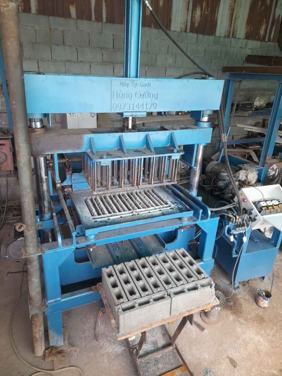 Máy ép gạch block Dĩ An