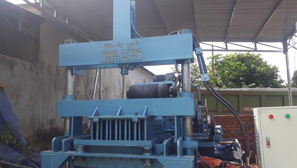 Máy ép gạch Biên Hòa - Hùng Cường