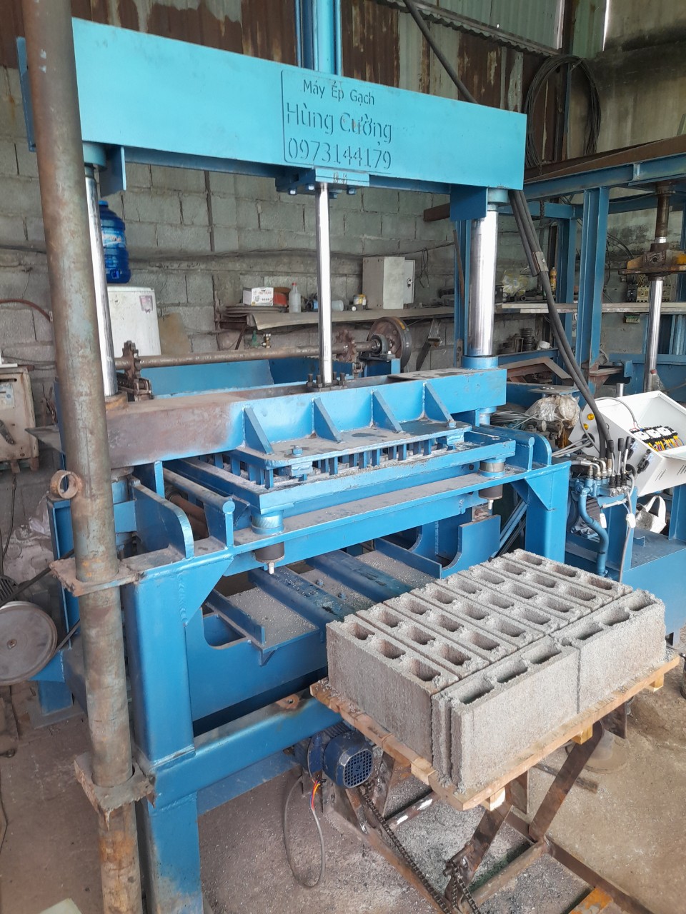 Máy Ép Gạch Block Tại Đắk Nông