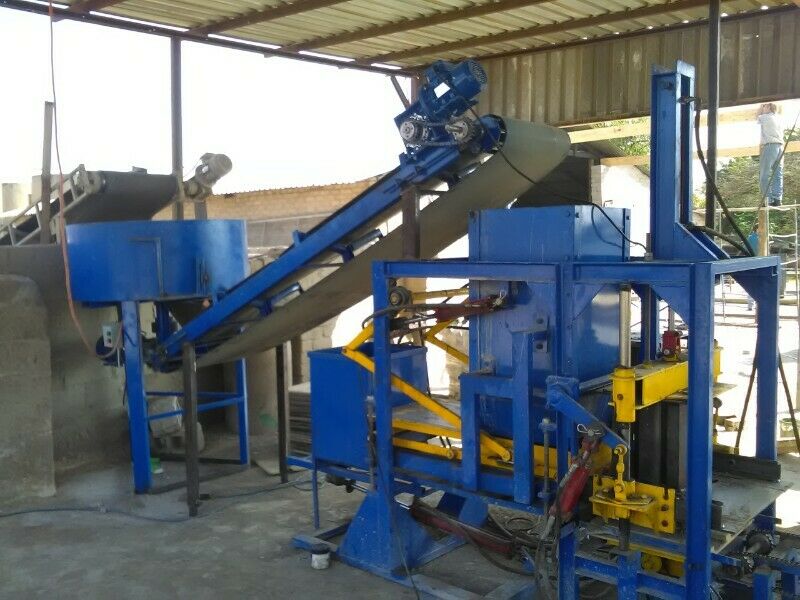 Mua máy ép gạch xi măng Long An - giải pháp tối ưu cho sản xuất